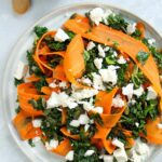 Boerenkool salade met wortel en feta