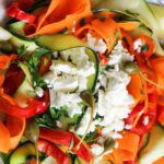 Wortel en courgette linten met balsamico en kappertjes