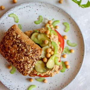 vegetarische tonijnsalade van kikkererwten