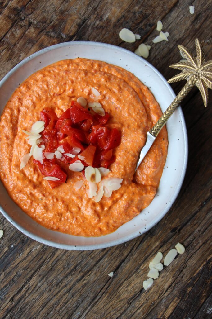 Feta dip met gegrilde paprika en tomaat