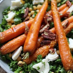 Makkelijke vegetarische salade recepten boerenkool wortel en geitenkaas
