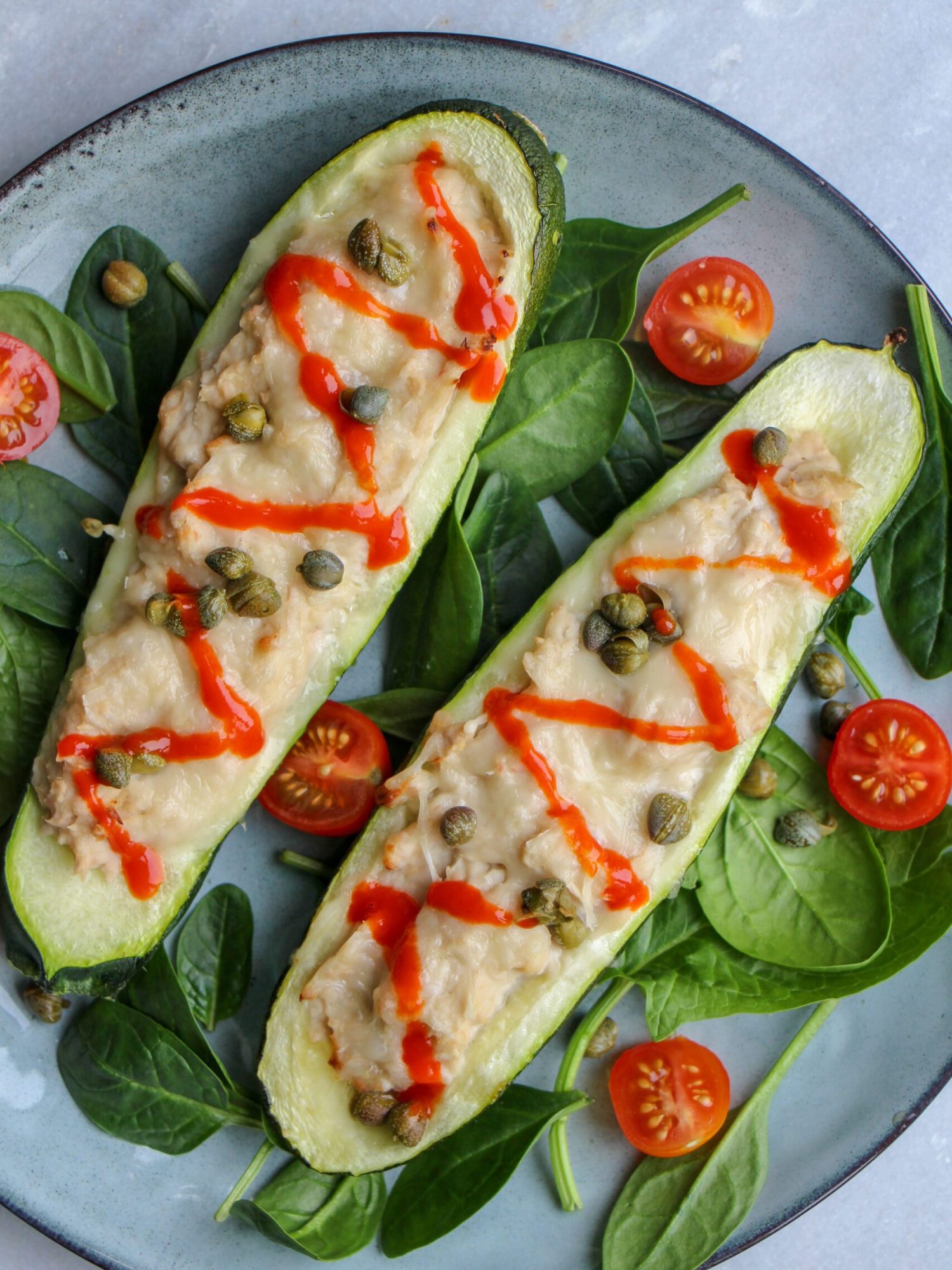 Courgette gevuld met vega tonijn 'melt'