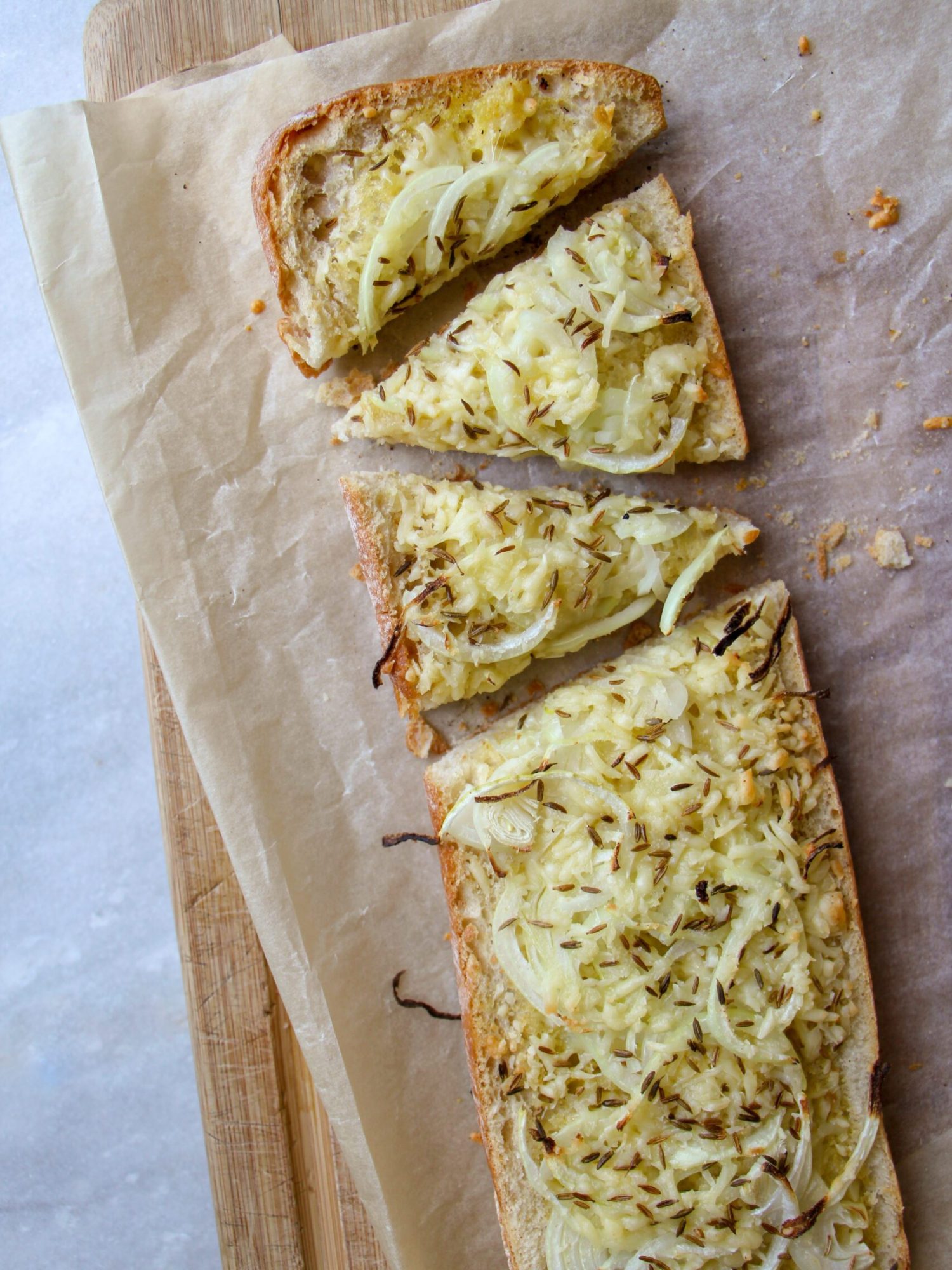 Kaas-uien ciabatta brood