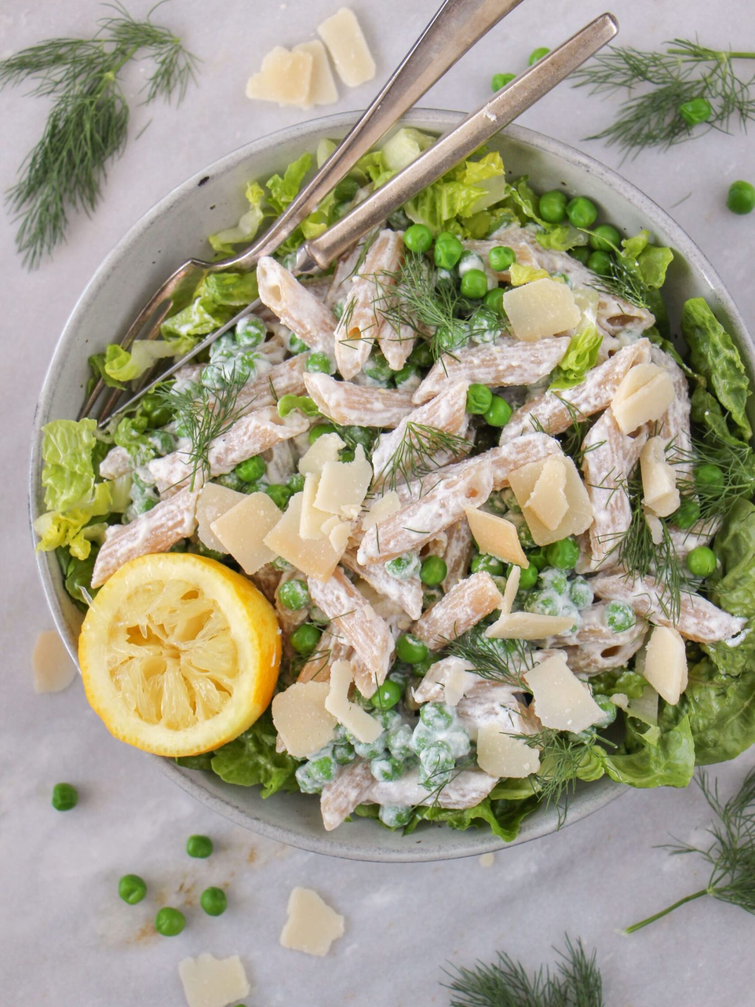 Makelijke vegetarische salade recepten koude pasta salade met ricotta citroen doperwten