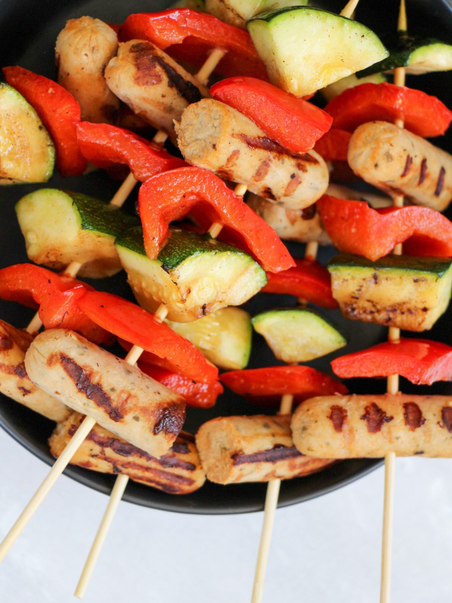 Makkelijke vegetarische bbq recepten Worst groente spiesjes