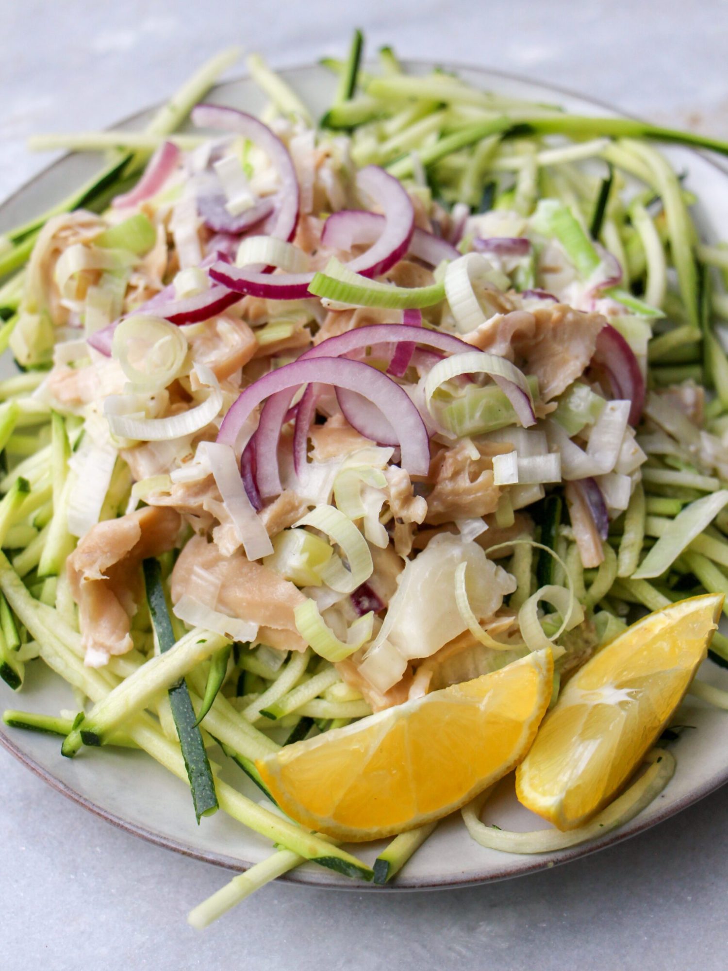 Courgette spaghetti met prei kip roomsaus