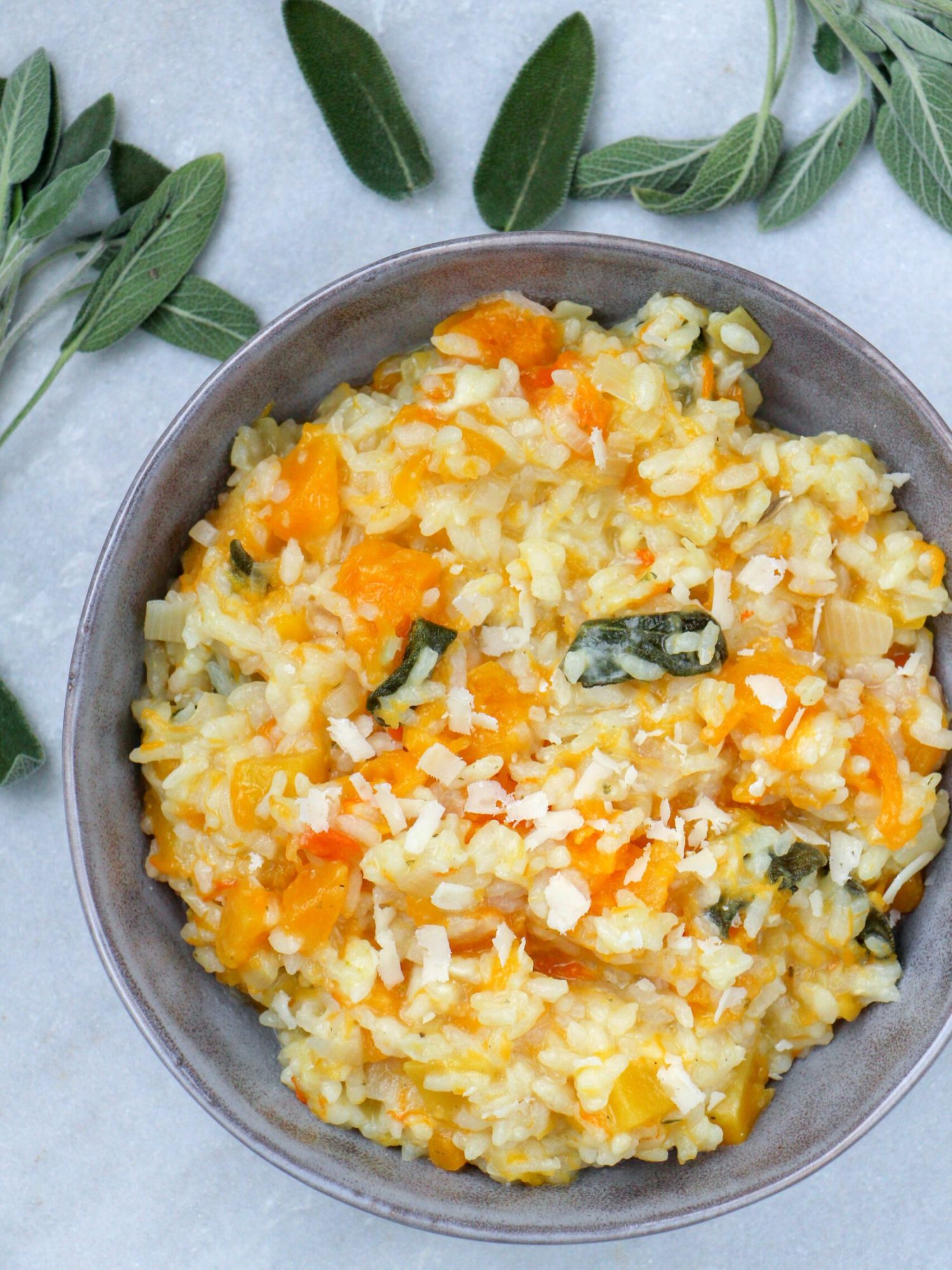 Makkelijke vegetarische recepten Risotto uit de oven met pompoen en salie
