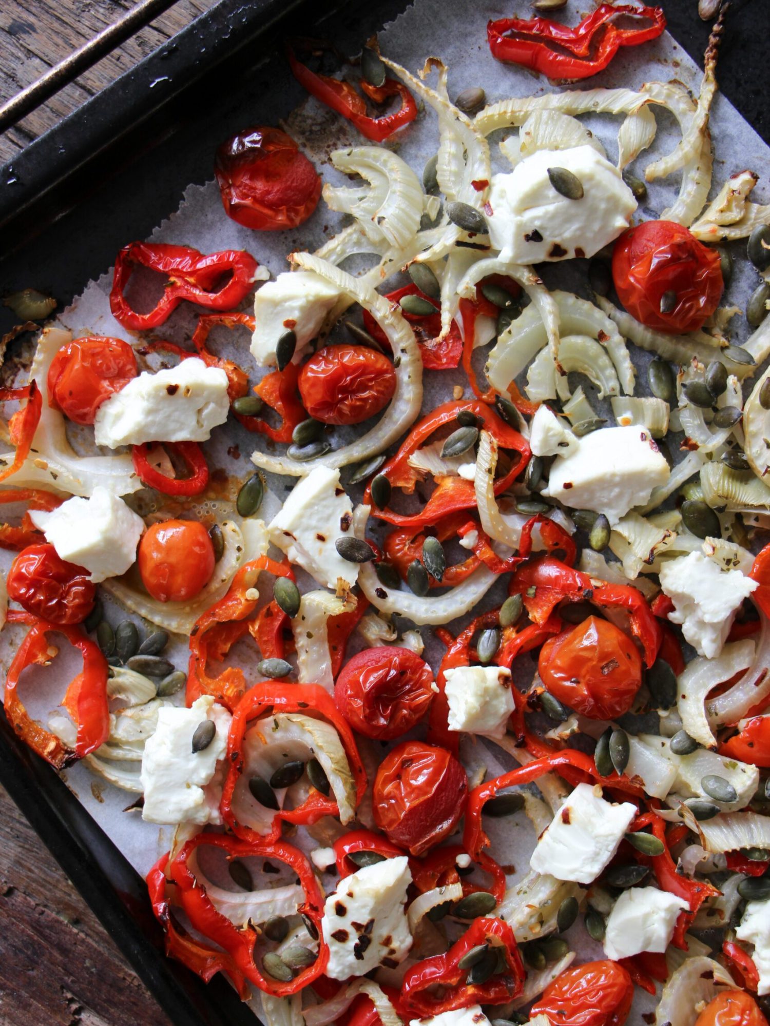 Tray-bake met venkel paprika en feta
