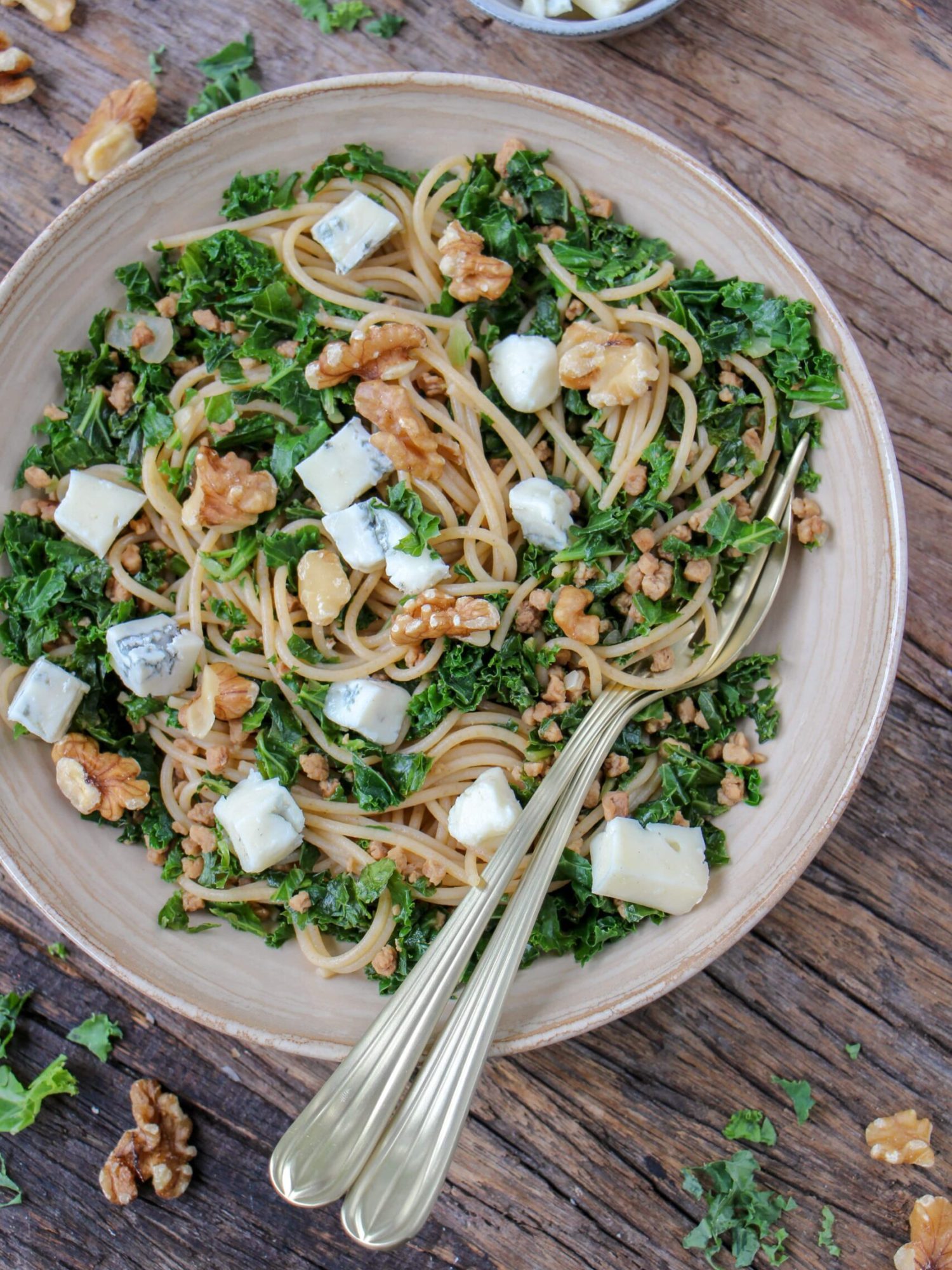Makkelijke vegetarische recepten avondeten pasta boerenkool met gorgonzola en walnoten