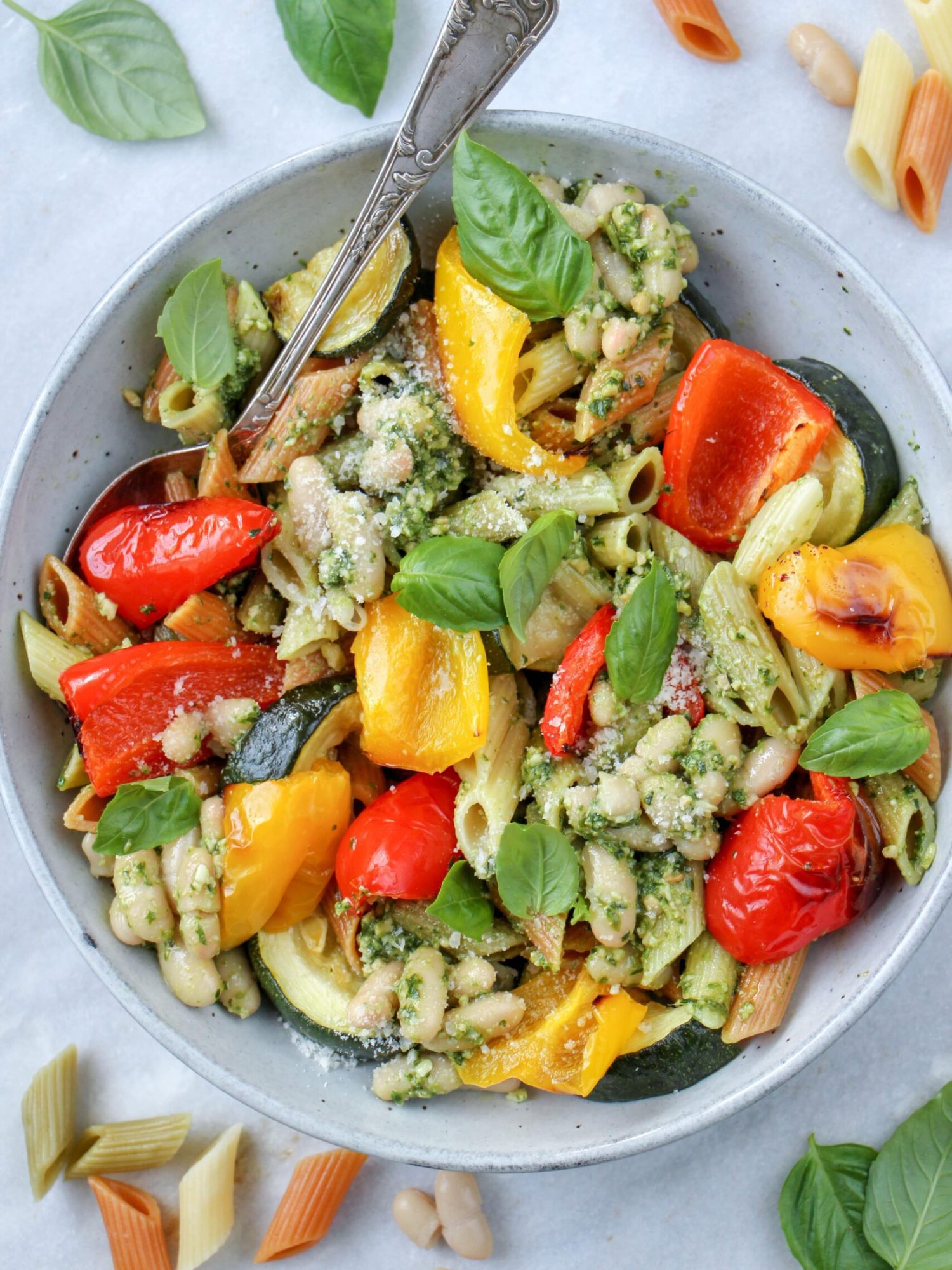 Makkelijke vegetarische recepten avondeten vegetarische pasta pesto met groenten