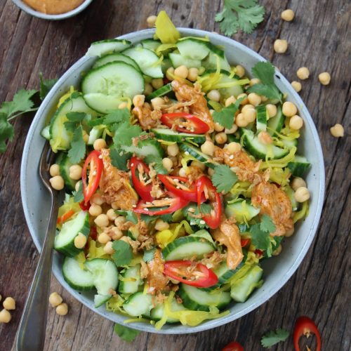 Makkelijke vegetarische salade recepten Atjar tjapoer kikkererwten salade met curry mayonaise