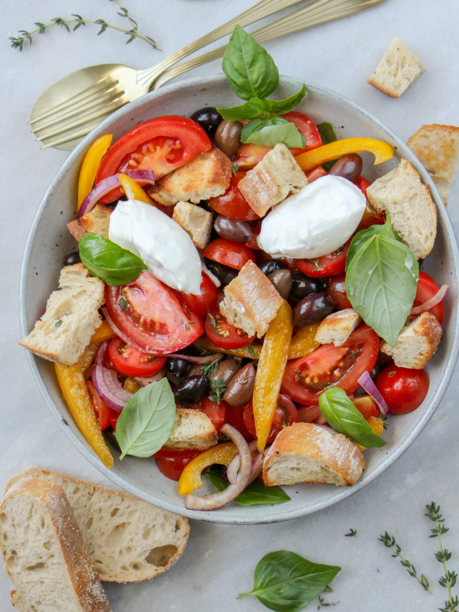 Makkelijke vegetarische salade recepten Italiaanse tomaten salade met burrata