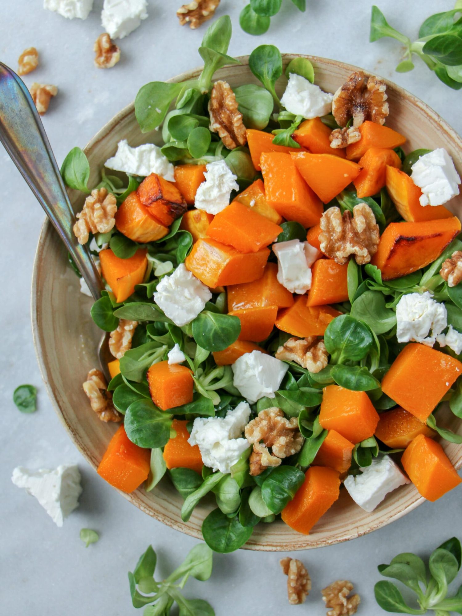 Makkelijke vegetarische salade recepten Pompoen salade met feta en walnoten