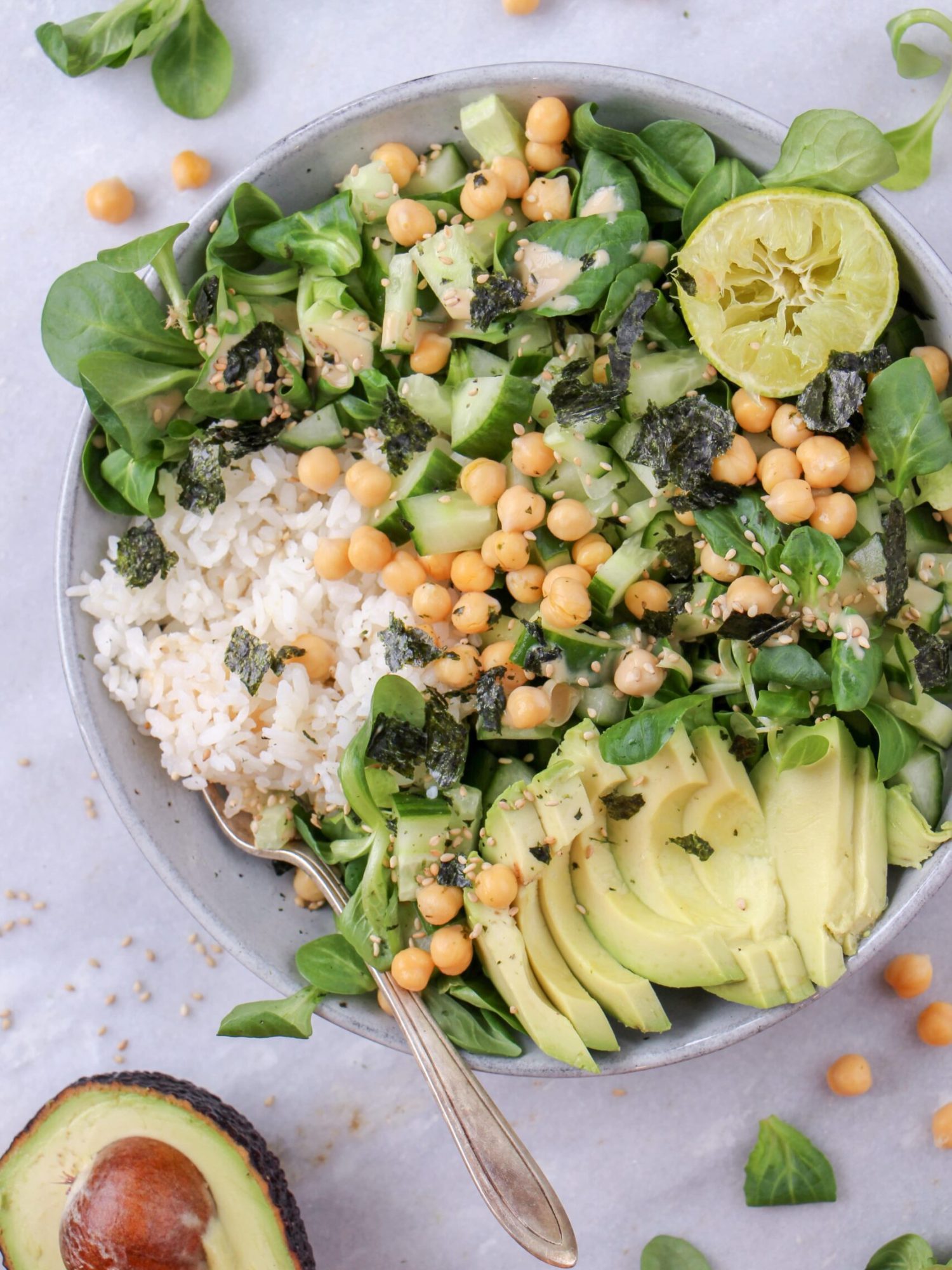 Makkelijke vegetarische salade recepten Vegetarische poké bowl met kikkererwten