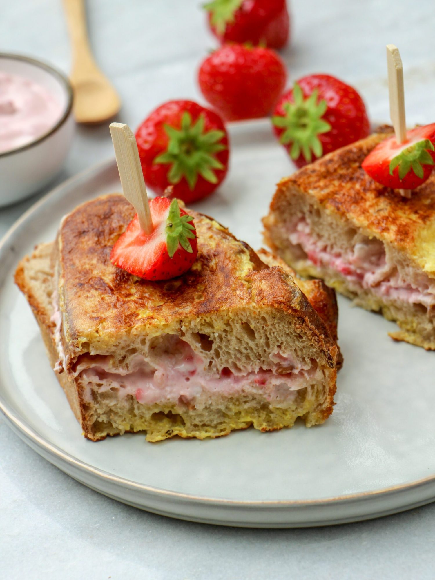 Strawberry cheesecake wentelteefje of tosti