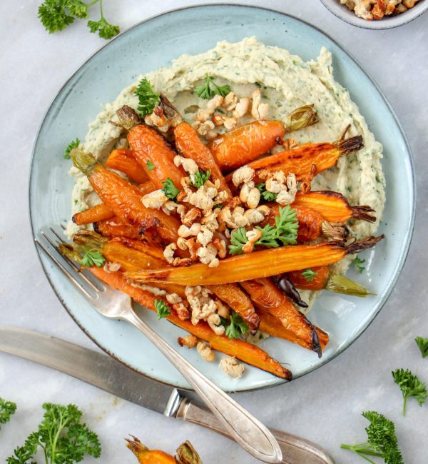 Vegetarische recepten zonder vleesvervangers witte bonen met geroosterde wortels