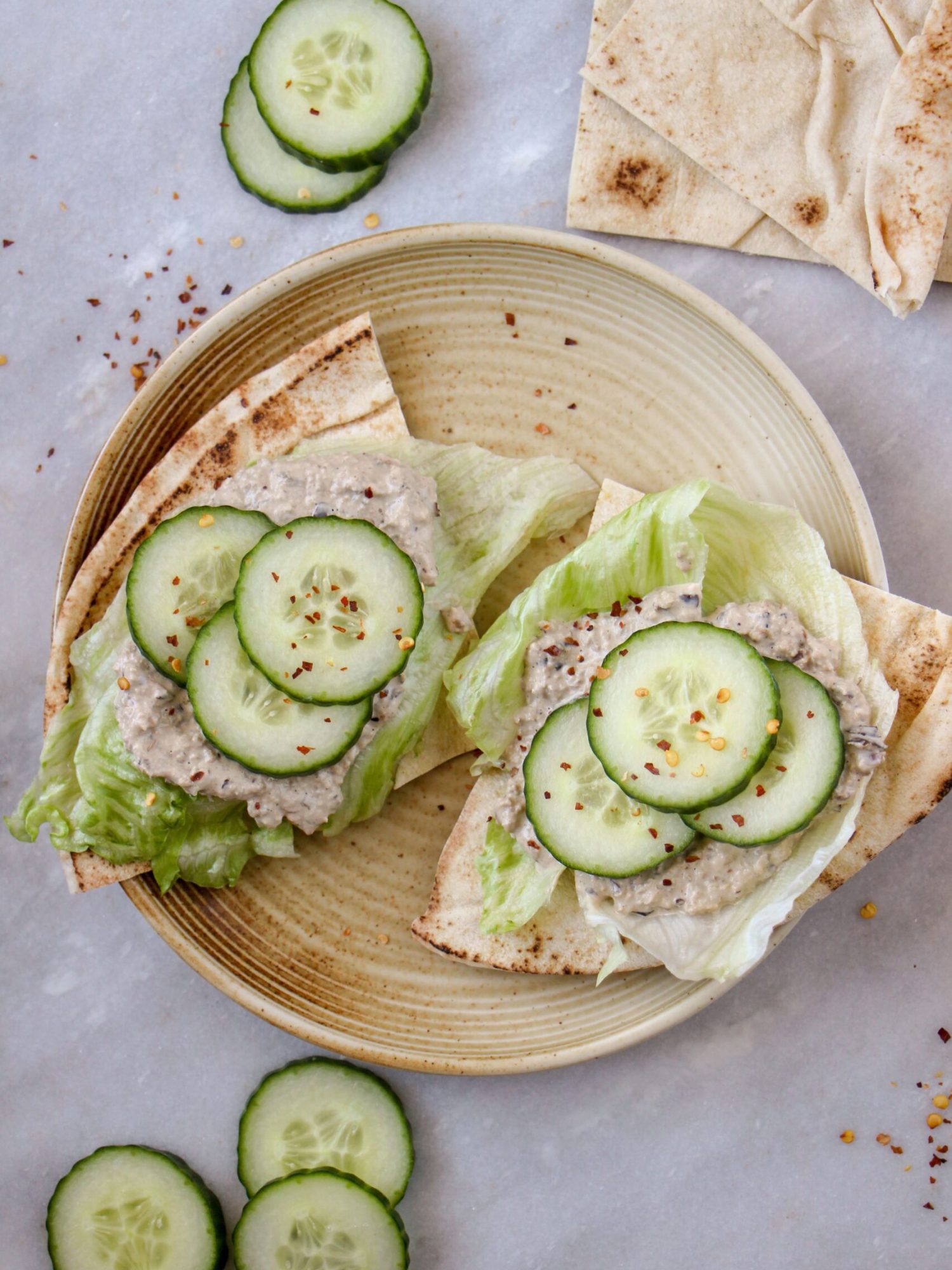 makkelijke vegetarische recepten libaneesbrood met babaganoush en komkommer